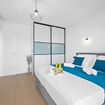 Holiday home Front In Srima