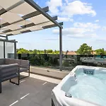 Front In Holiday home *
