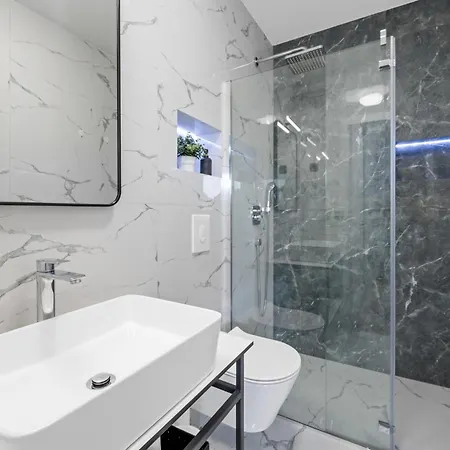 Gorgeous In Vikendica *