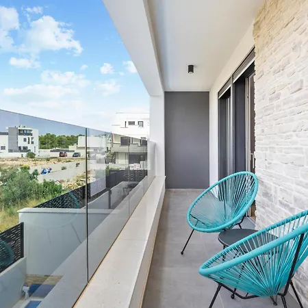 Nyaraló Gorgeous In *